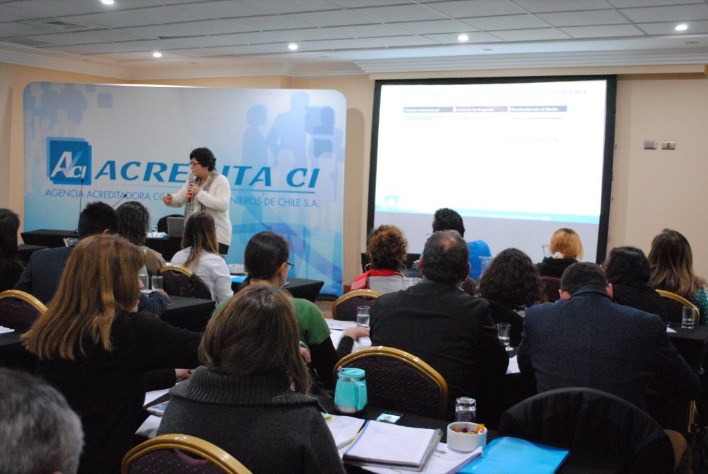 SEMINARIO SOBRE LOS PROCESOS DE ACREDITACIÓN DE CARRERAS TÉCNICAS Y PROFESIONALES — foto 2 de 17